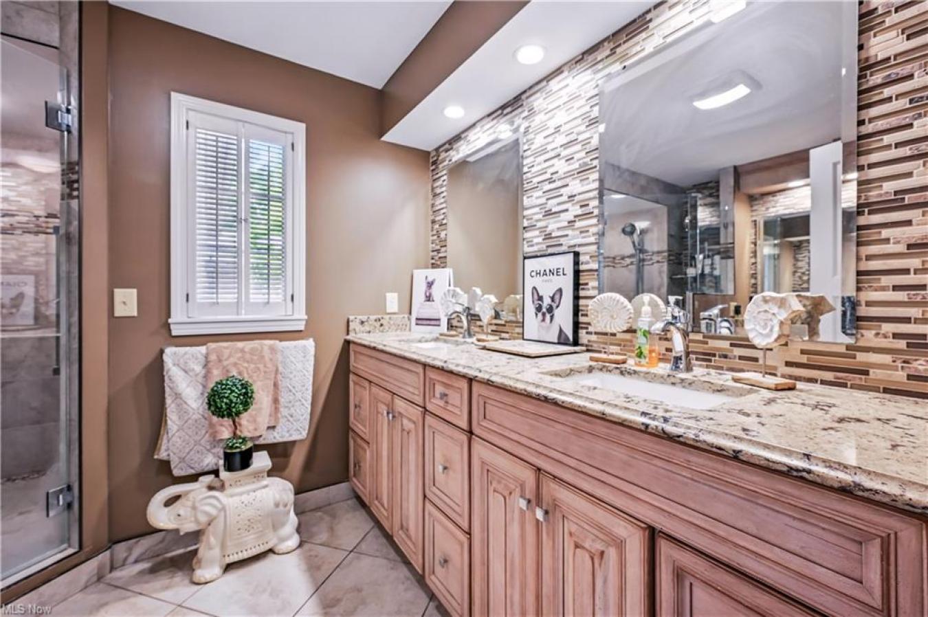 Howland, Trumbull, 44484, United States, 4 Bedrooms Bedrooms, ,3 BathroomsBathrooms,Residential,For Sale,1858527