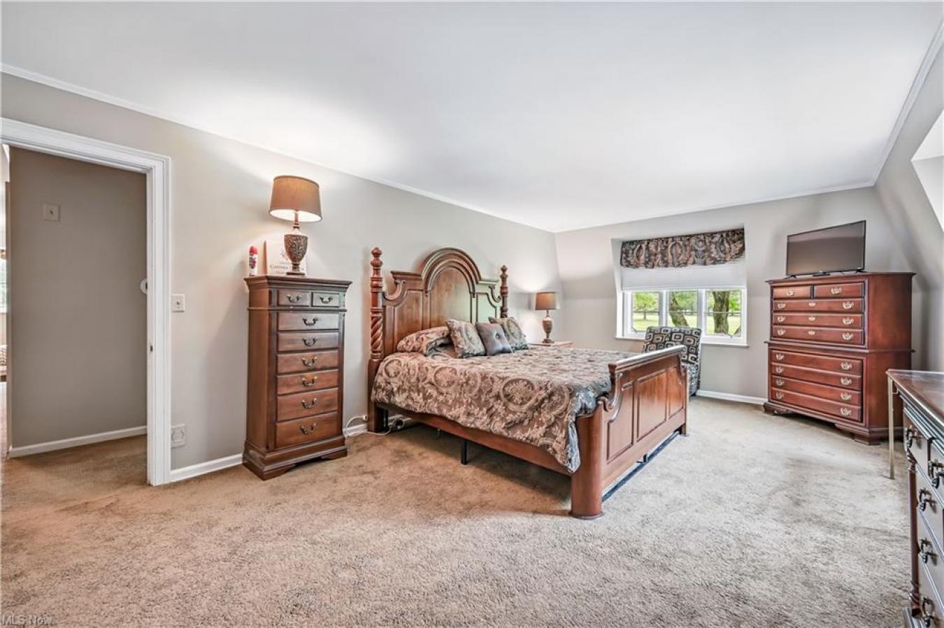 Howland, Trumbull, 44484, United States, 4 Bedrooms Bedrooms, ,3 BathroomsBathrooms,Residential,For Sale,1858527