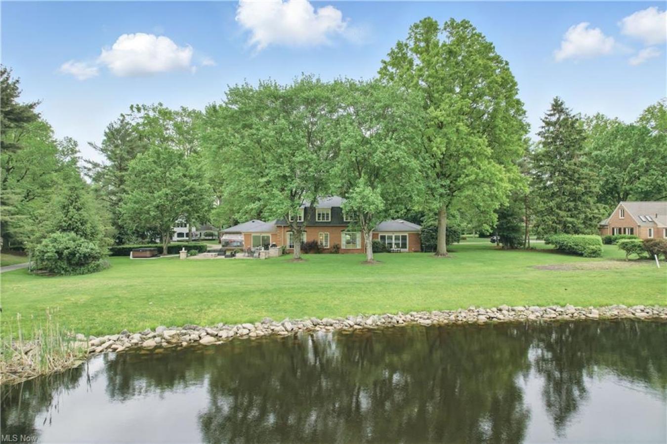 Howland, Trumbull, 44484, United States, 4 Bedrooms Bedrooms, ,3 BathroomsBathrooms,Residential,For Sale,1858527