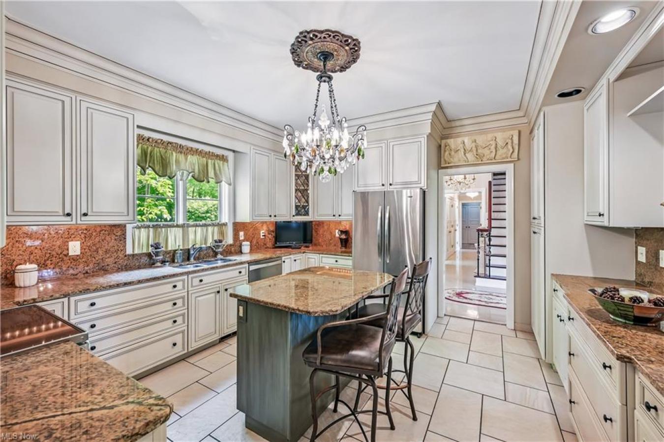 Howland, Trumbull, 44484, United States, 4 Bedrooms Bedrooms, ,3 BathroomsBathrooms,Residential,For Sale,1858527