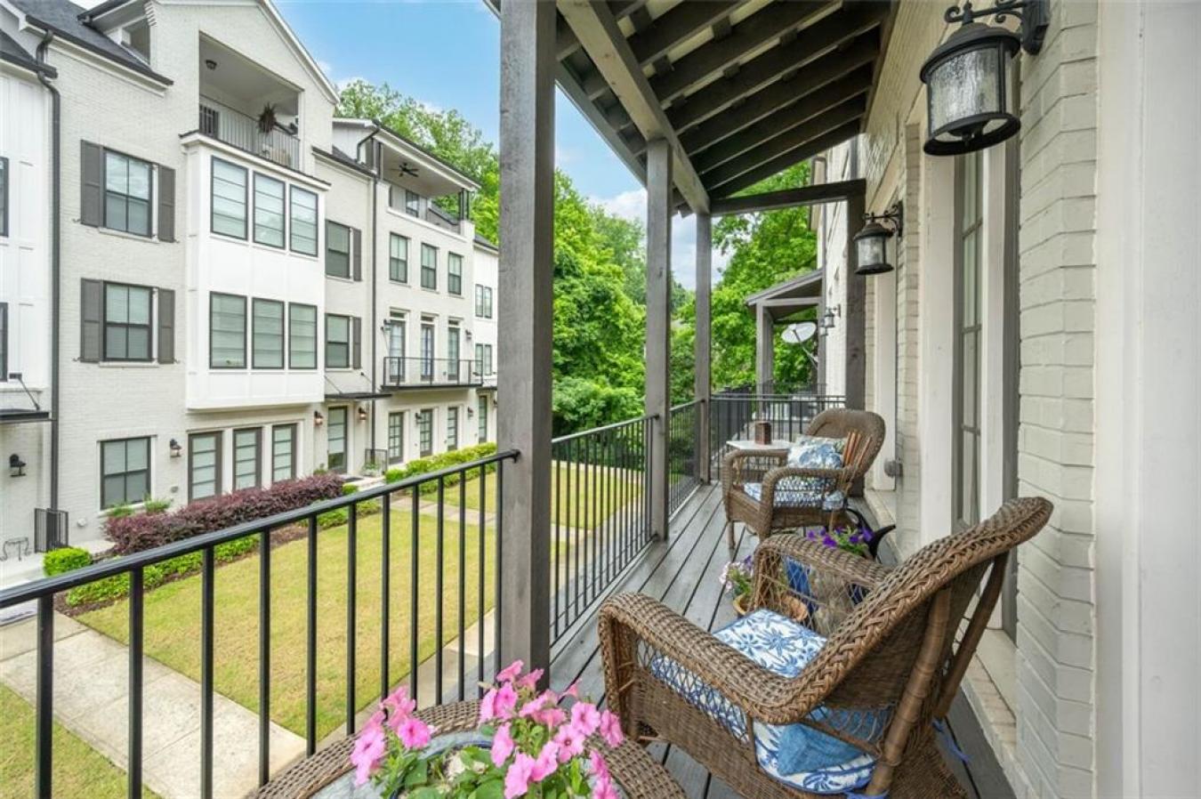 Sandy Springs, Georgia, 30328, United States, 4 Bedrooms Bedrooms, ,4 BathroomsBathrooms,Residential,For Sale,1858493
