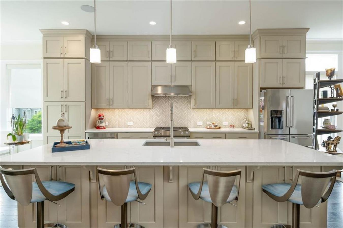 Sandy Springs, Georgia, 30328, United States, 4 Bedrooms Bedrooms, ,4 BathroomsBathrooms,Residential,For Sale,1858493