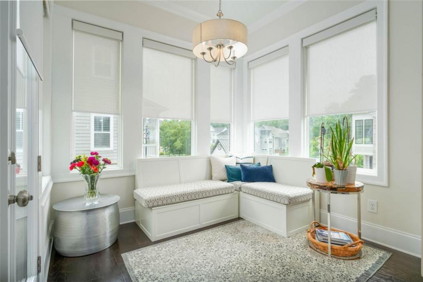 Sandy Springs, Georgia, 30328, United States, 4 Bedrooms Bedrooms, ,4 BathroomsBathrooms,Residential,For Sale,1858493