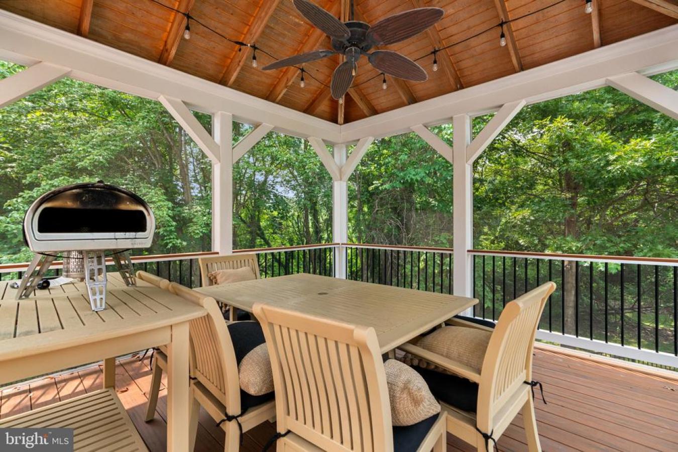 SANDY SPRING, Maryland, 20860, United States, 5 Bedrooms Bedrooms, ,4 BathroomsBathrooms,Residential,For Sale,1858490