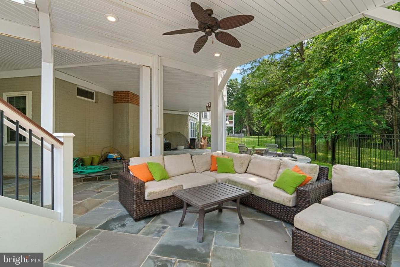 SANDY SPRING, Maryland, 20860, United States, 5 Bedrooms Bedrooms, ,4 BathroomsBathrooms,Residential,For Sale,1858490