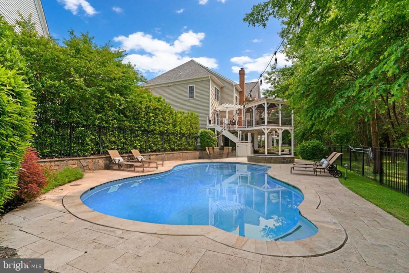 SANDY SPRING, Maryland, 20860, United States, 5 Bedrooms Bedrooms, ,4 BathroomsBathrooms,Residential,For Sale,1858490