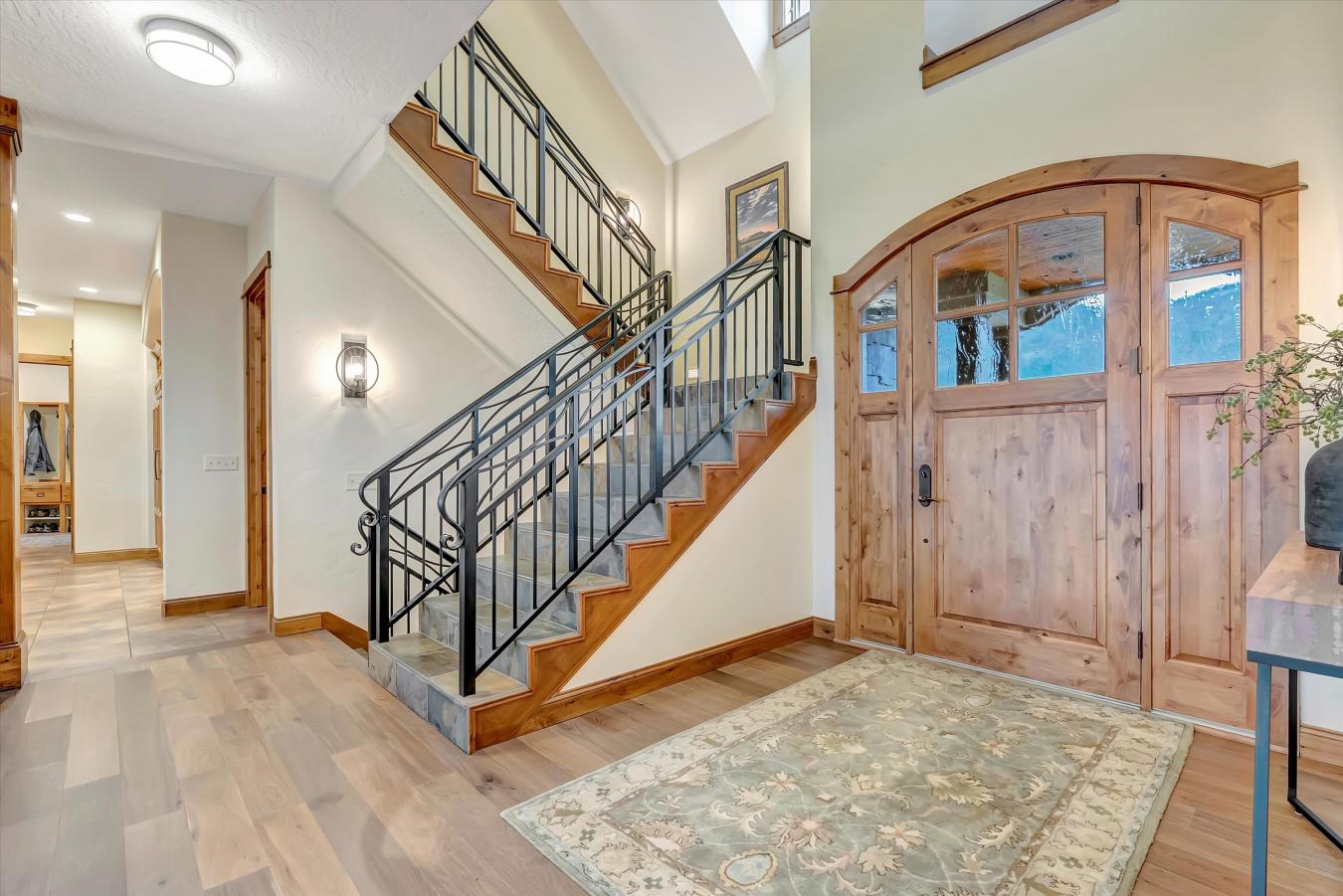 Missoula, Missoula, 59804, United States, 6 Bedrooms Bedrooms, ,5 BathroomsBathrooms,Residential,For Sale,1858483