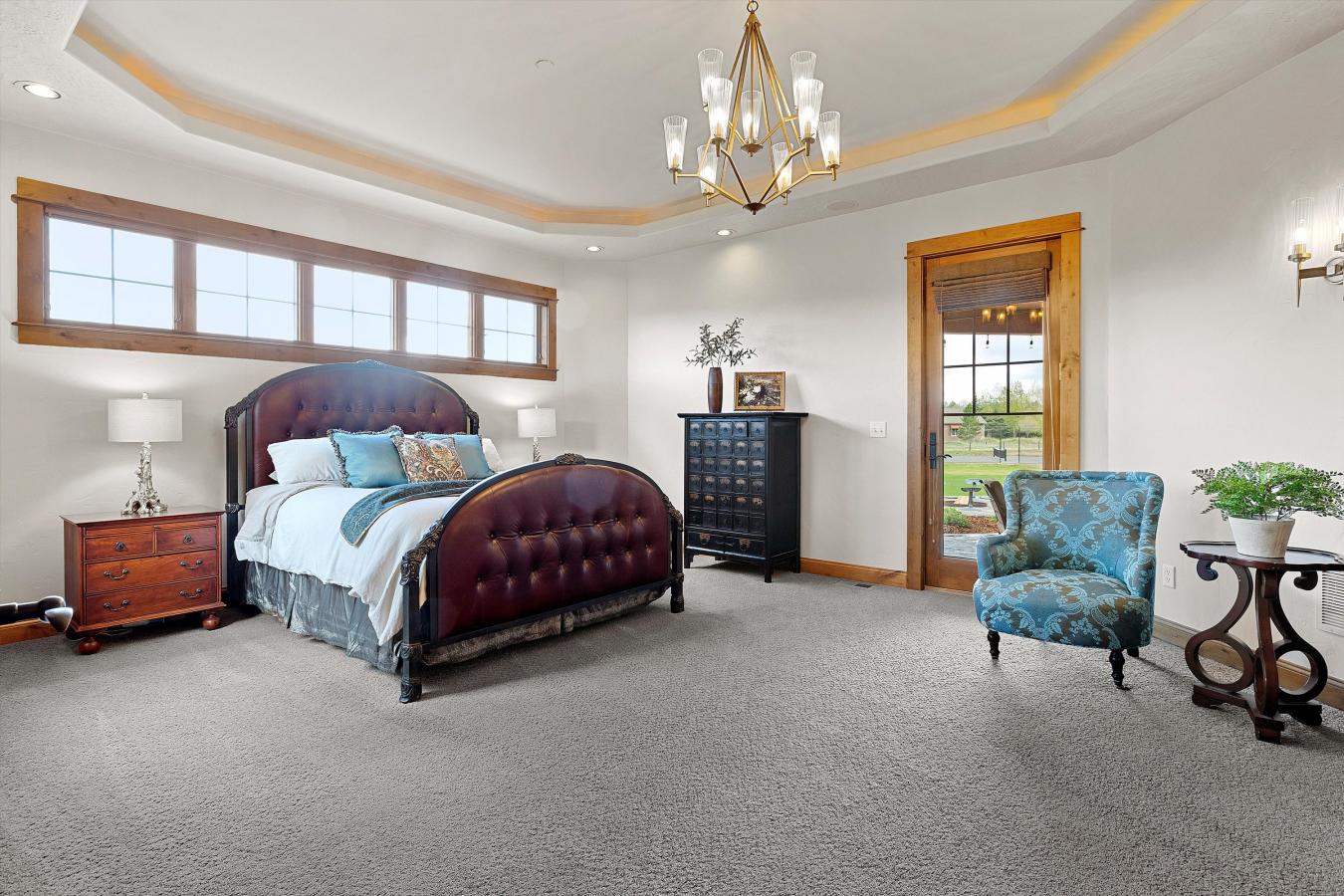 Missoula, Missoula, 59804, United States, 6 Bedrooms Bedrooms, ,5 BathroomsBathrooms,Residential,For Sale,1858483