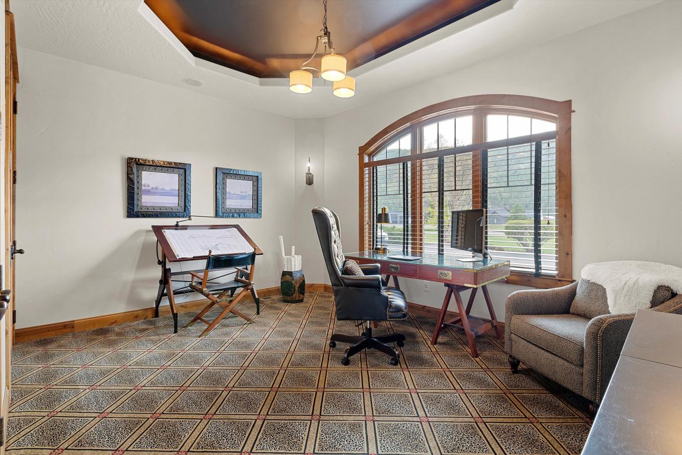 Missoula, Missoula, 59804, United States, 6 Bedrooms Bedrooms, ,5 BathroomsBathrooms,Residential,For Sale,1858483