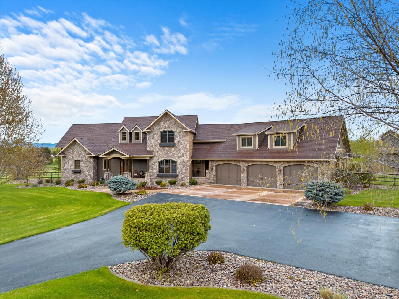 Missoula, Missoula, 59804, United States, 6 Bedrooms Bedrooms, ,5 BathroomsBathrooms,Residential,For Sale,1858483