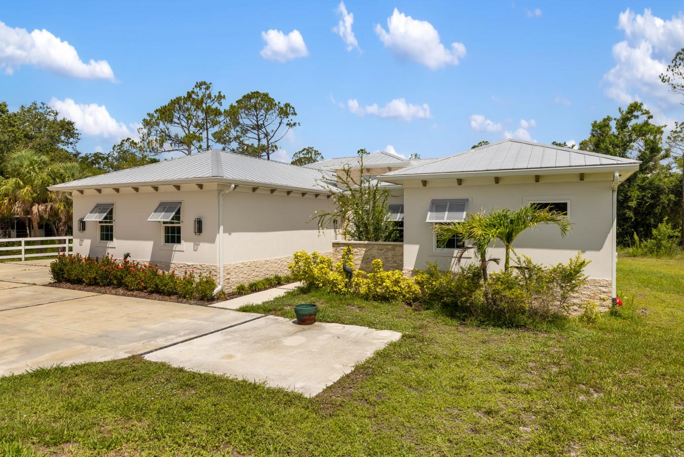 Nokomis, Sarasota, 34275, United States, 3 Bedrooms Bedrooms, ,3 BathroomsBathrooms,Residential,For Sale,1858472