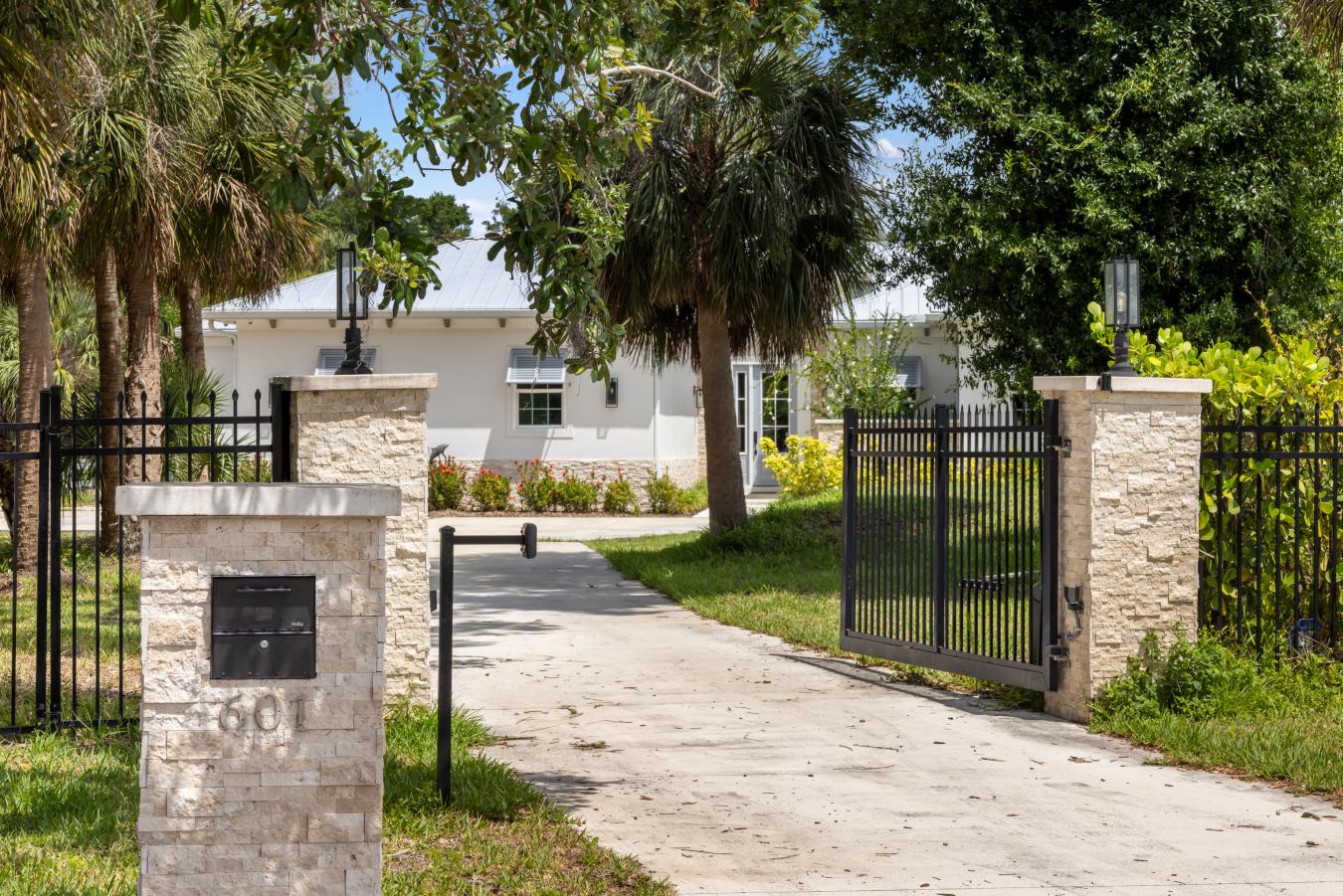 Nokomis, Sarasota, 34275, United States, 3 Bedrooms Bedrooms, ,3 BathroomsBathrooms,Residential,For Sale,1858472