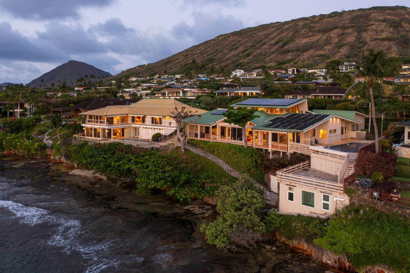 Honolulu, Hawaii, 96825, United States, 7 Bedrooms Bedrooms, ,6 BathroomsBathrooms,Residential,For Sale,1858470