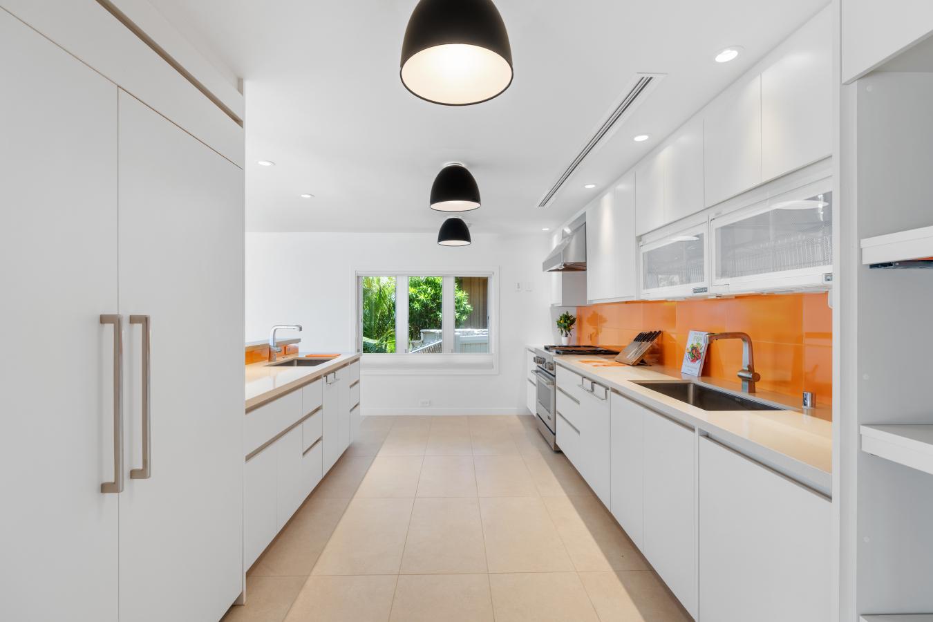 Honolulu, Hawaii, 96825, United States, 7 Bedrooms Bedrooms, ,6 BathroomsBathrooms,Residential,For Sale,1858470