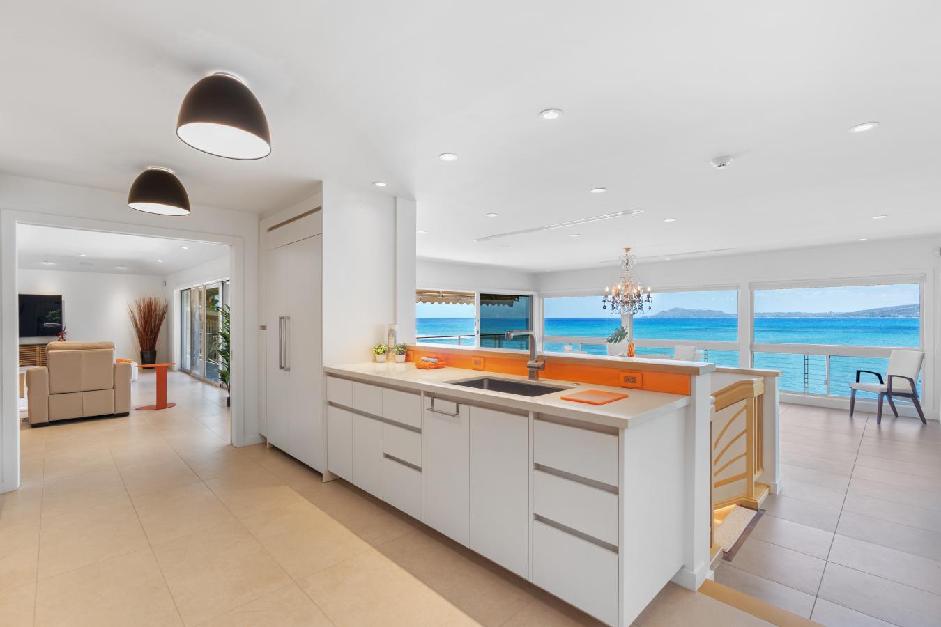 Honolulu, Hawaii, 96825, United States, 7 Bedrooms Bedrooms, ,6 BathroomsBathrooms,Residential,For Sale,1858470