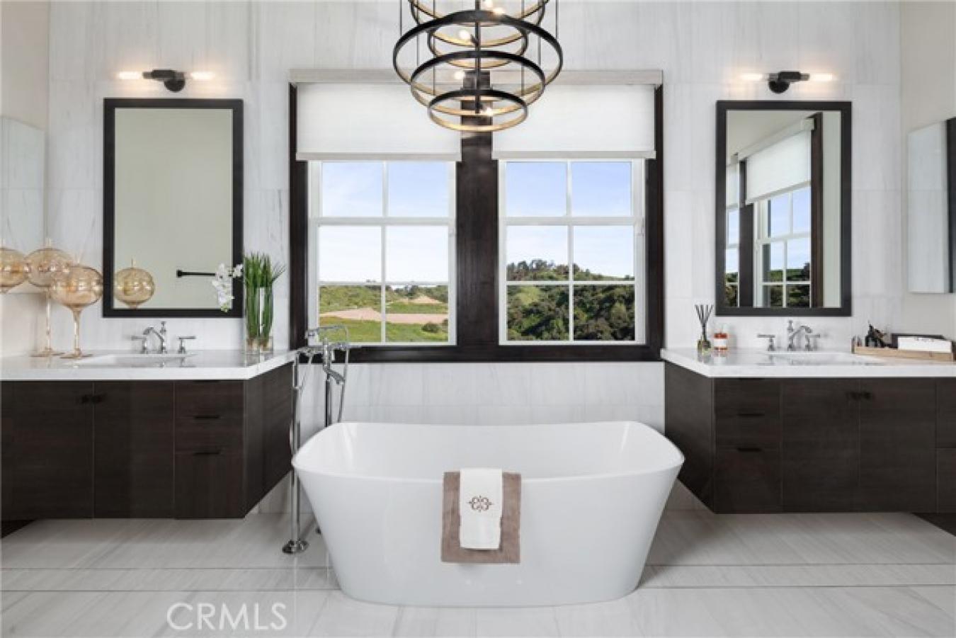 San Dimas, California, 91773, United States, 4 Bedrooms Bedrooms, ,5 BathroomsBathrooms,Residential,For Sale,1858467