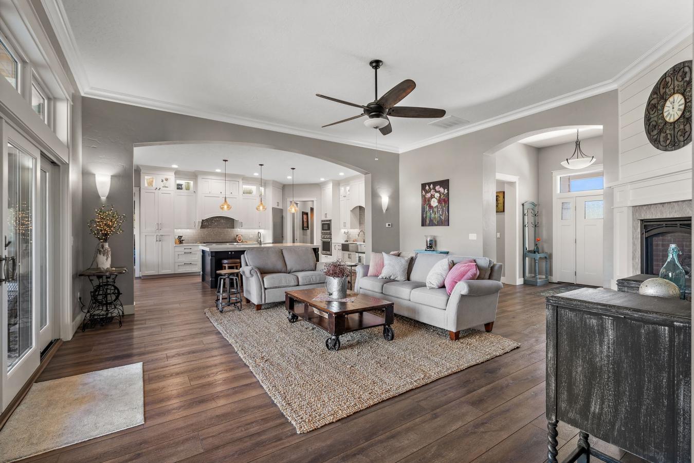 Horseshoe Bend, Idaho, 83629, United States, 3 Bedrooms Bedrooms, ,4 BathroomsBathrooms,Residential,For Sale,1858466