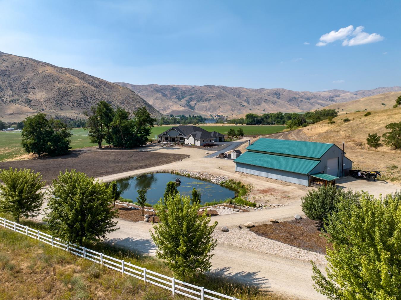 Horseshoe Bend, Idaho, 83629, United States, 3 Bedrooms Bedrooms, ,4 BathroomsBathrooms,Residential,For Sale,1858466