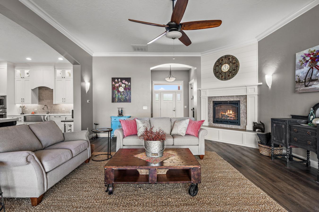 Horseshoe Bend, Idaho, 83629, United States, 3 Bedrooms Bedrooms, ,4 BathroomsBathrooms,Residential,For Sale,1858466