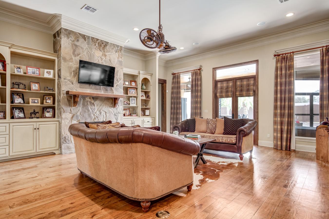 330 Le Violon Road, Lafayette, LA, 70506, United States, 3 Bedrooms Bedrooms, ,4 BathroomsBathrooms,Residential,For Sale,330 Le Violon Road,1107710