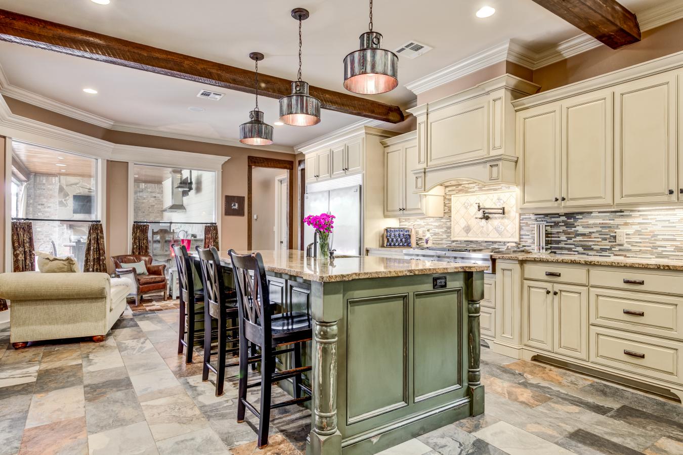 330 Le Violon Road, Lafayette, LA, 70506, United States, 3 Bedrooms Bedrooms, ,4 BathroomsBathrooms,Residential,For Sale,330 Le Violon Road,1107710