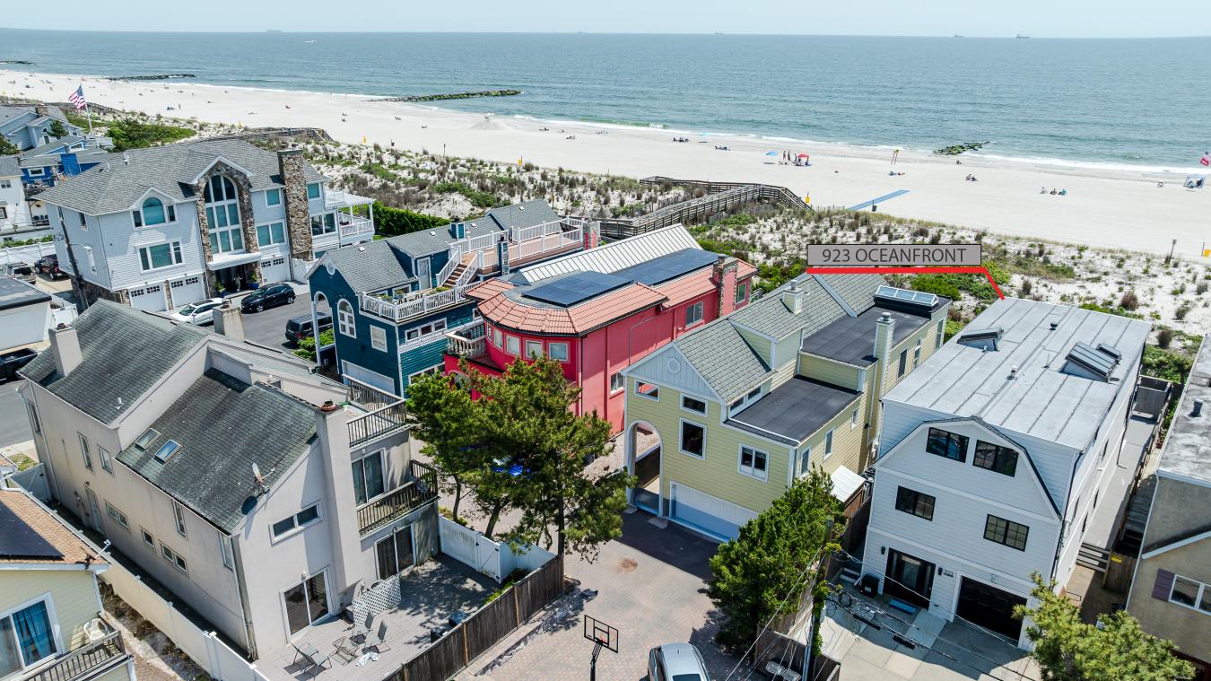 Long Beach, Nassau, 11561, United States, 6 Bedrooms Bedrooms, ,4 BathroomsBathrooms,Residential,For Sale,1858463