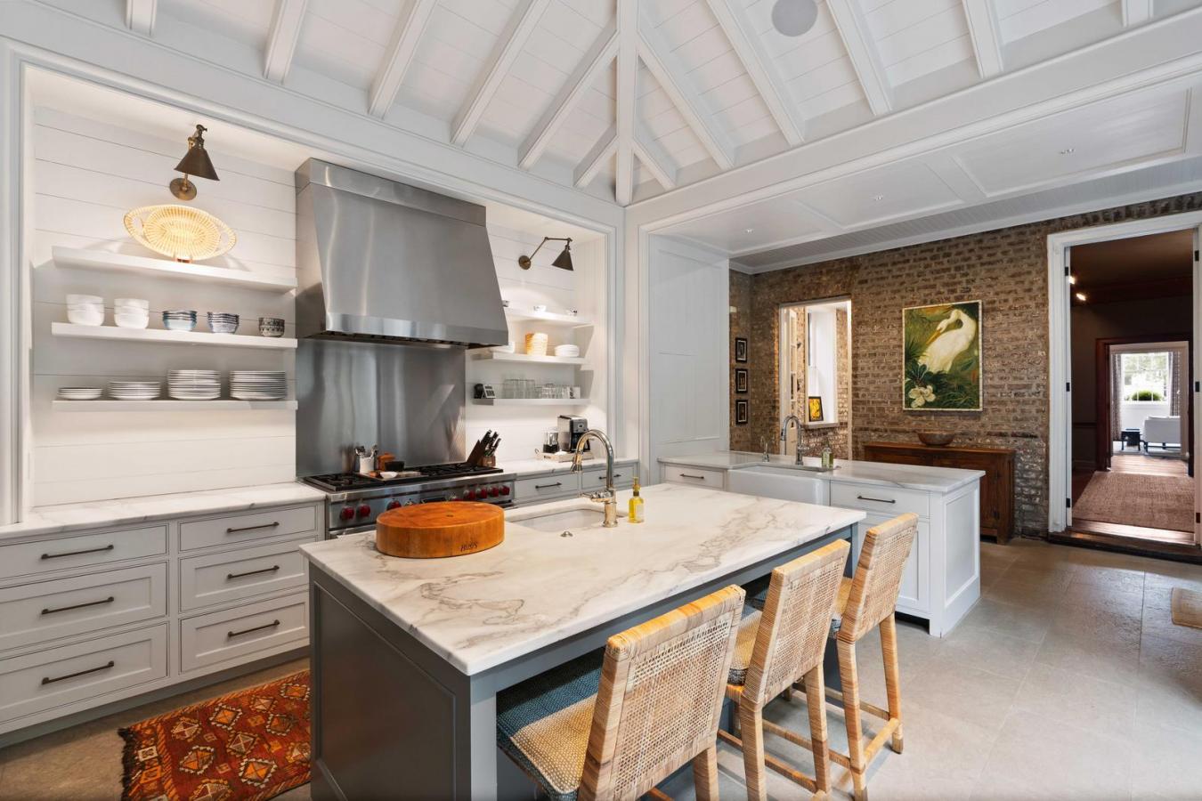 Charleston, South Carolina, 29401, United States, 5 Bedrooms Bedrooms, ,5 BathroomsBathrooms,Residential,For Sale,1858462