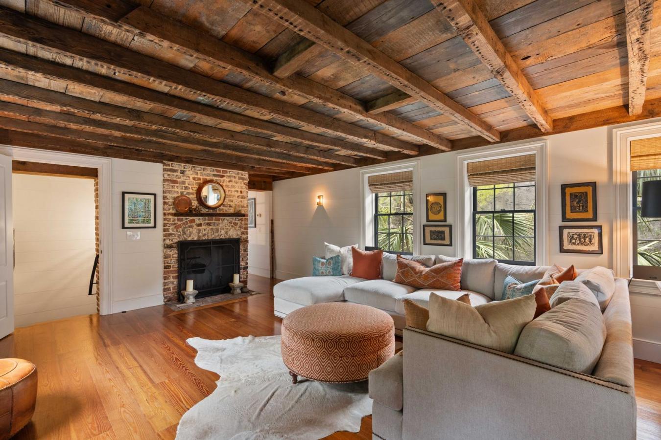 Charleston, South Carolina, 29401, United States, 5 Bedrooms Bedrooms, ,5 BathroomsBathrooms,Residential,For Sale,1858462