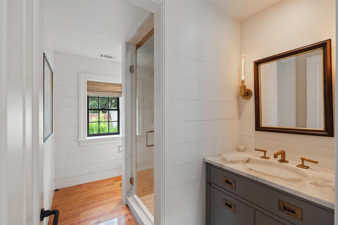 Charleston, South Carolina, 29401, United States, 5 Bedrooms Bedrooms, ,5 BathroomsBathrooms,Residential,For Sale,1858462