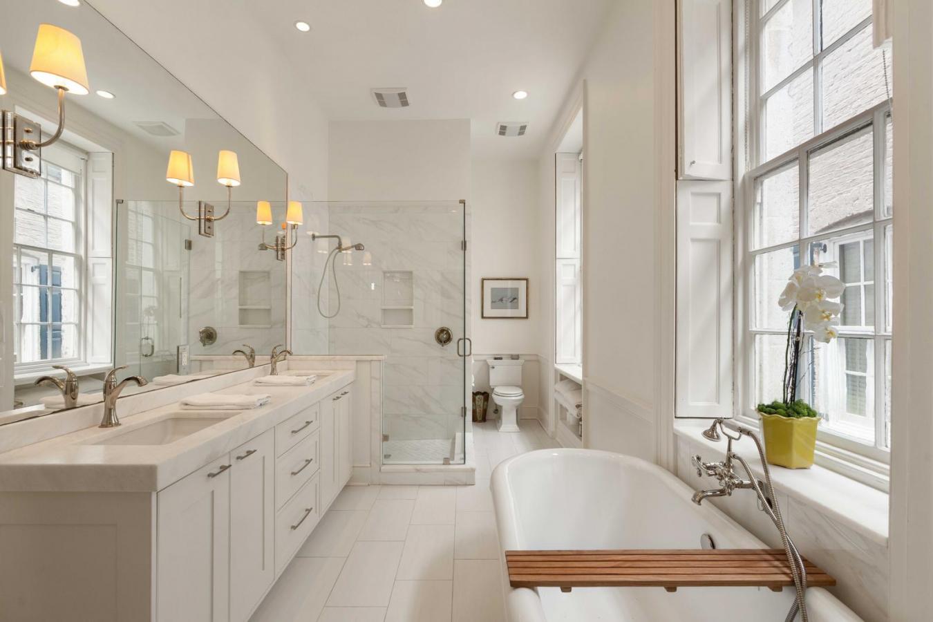 Charleston, South Carolina, 29401, United States, 5 Bedrooms Bedrooms, ,5 BathroomsBathrooms,Residential,For Sale,1858462