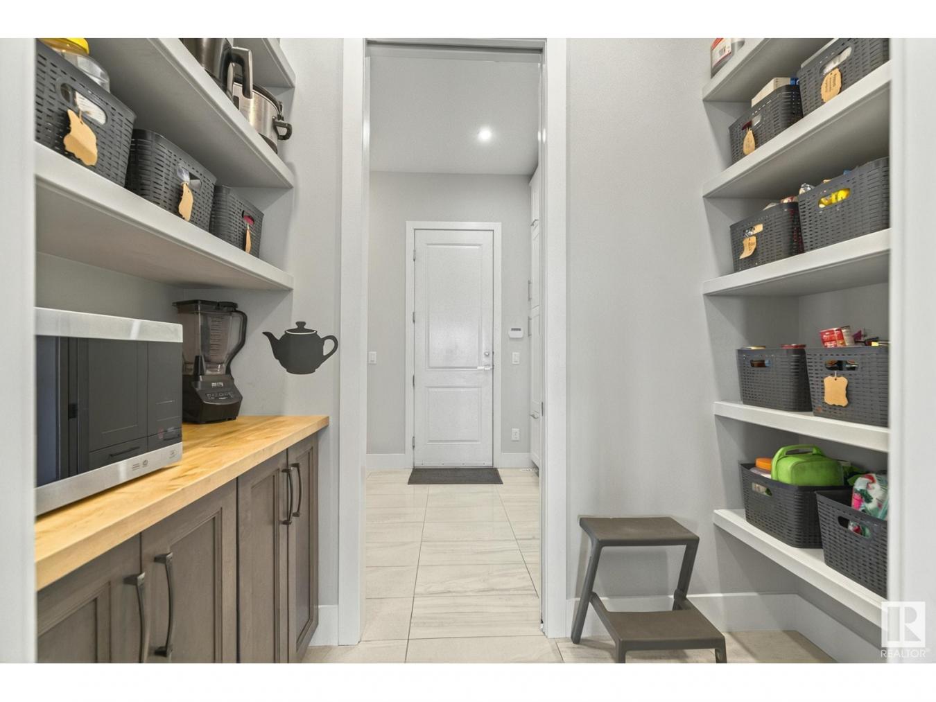 Rural Parkland County, AB, T7Y1A8, Canada, 6 Bedrooms Bedrooms, ,4 BathroomsBathrooms,Residential,For Sale,1858460