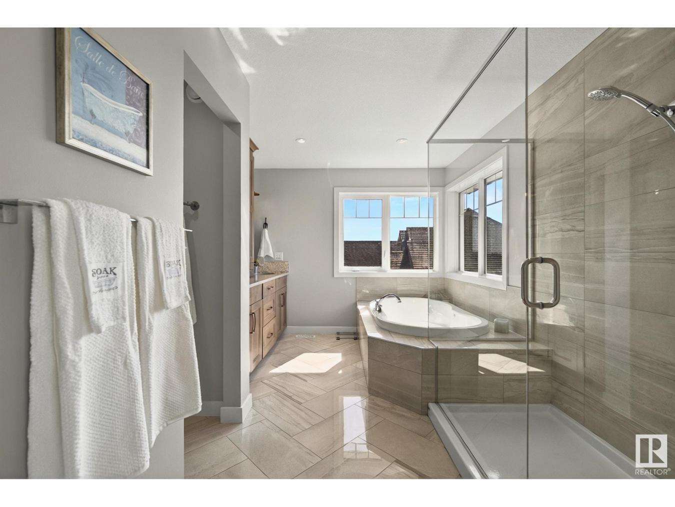 Rural Parkland County, AB, T7Y1A8, Canada, 6 Bedrooms Bedrooms, ,4 BathroomsBathrooms,Residential,For Sale,1858460