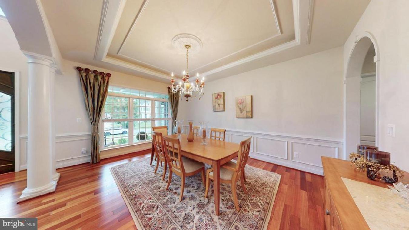 Vienna, Virginia, 22181, United States, 7 Bedrooms Bedrooms, ,5 BathroomsBathrooms,Residential,For Sale,1859250