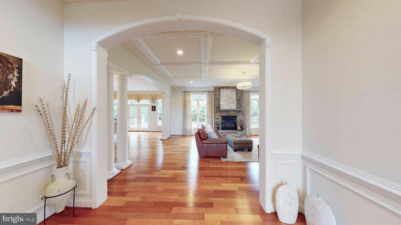 Vienna, Virginia, 22181, United States, 7 Bedrooms Bedrooms, ,5 BathroomsBathrooms,Residential,For Sale,1859250