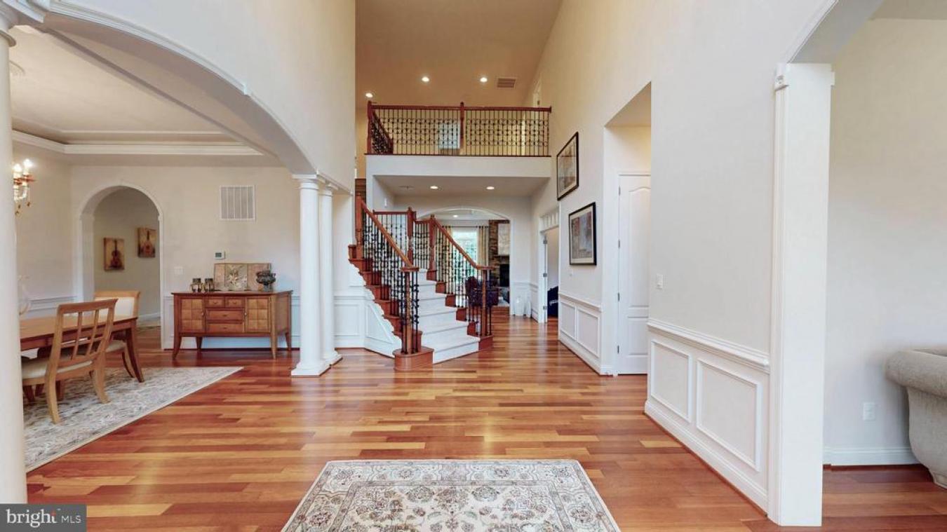 Vienna, Virginia, 22181, United States, 7 Bedrooms Bedrooms, ,5 BathroomsBathrooms,Residential,For Sale,1859250