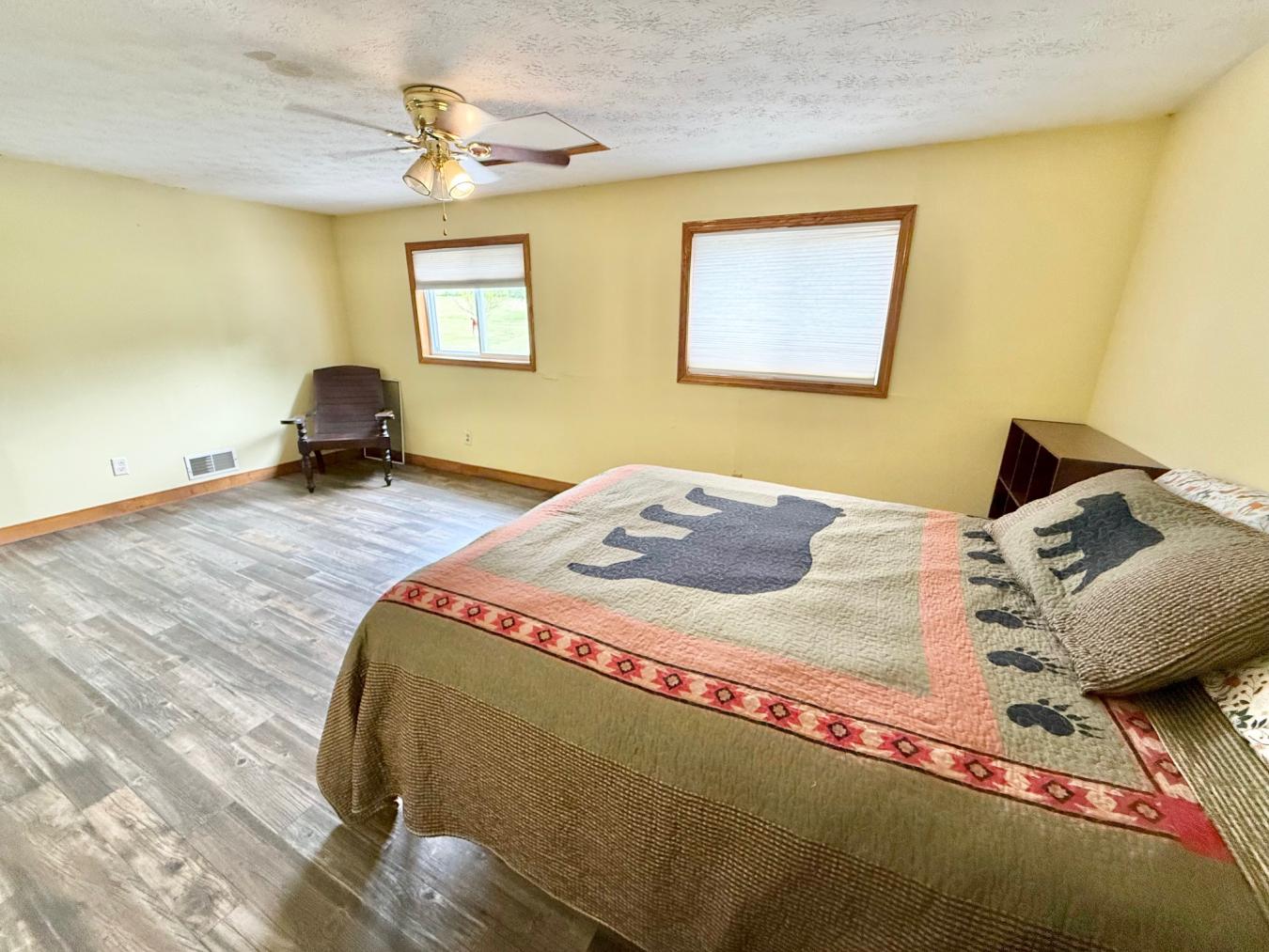 Cameron, Marshall, 26033, United States, 5 Bedrooms Bedrooms, ,4 BathroomsBathrooms,Residential,For Sale,1859247