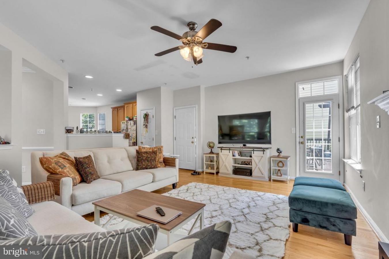 BRISTOW, Virginia, 20136, United States, 5 Bedrooms Bedrooms, ,3 BathroomsBathrooms,Residential,For Sale,1859246