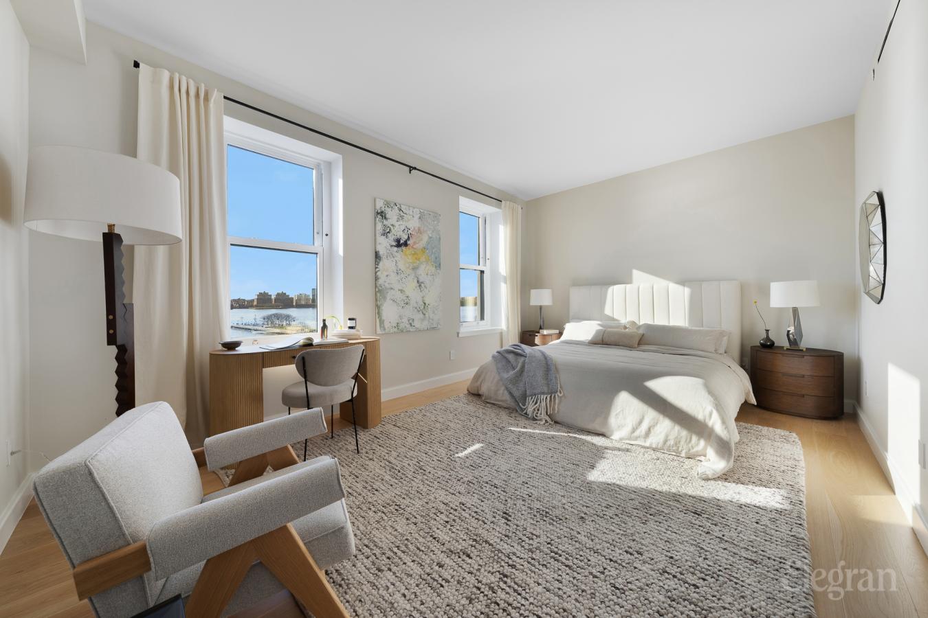 New York, New York, 10014-1015, United States, 3 Bedrooms Bedrooms, ,4 BathroomsBathrooms,Residential,For Sale,1858445