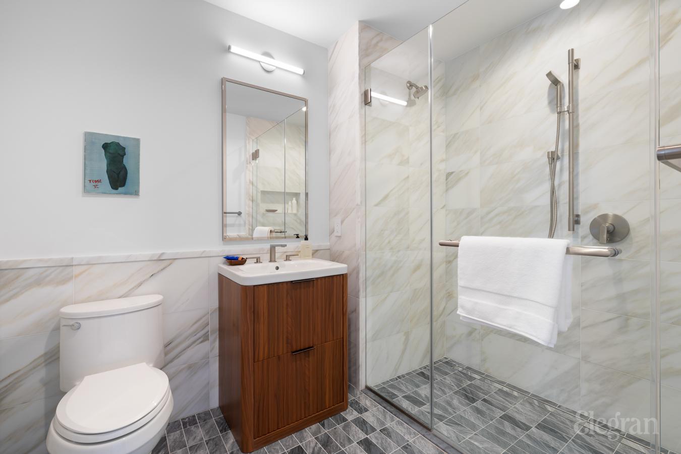 New York, New York, 10014-1015, United States, 3 Bedrooms Bedrooms, ,4 BathroomsBathrooms,Residential,For Sale,1858445