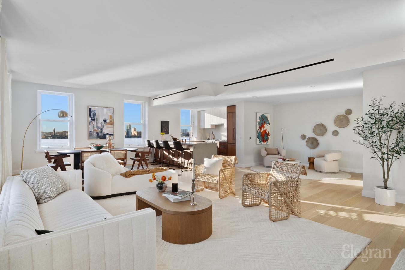 New York, New York, 10014-1015, United States, 3 Bedrooms Bedrooms, ,4 BathroomsBathrooms,Residential,For Sale,1858445