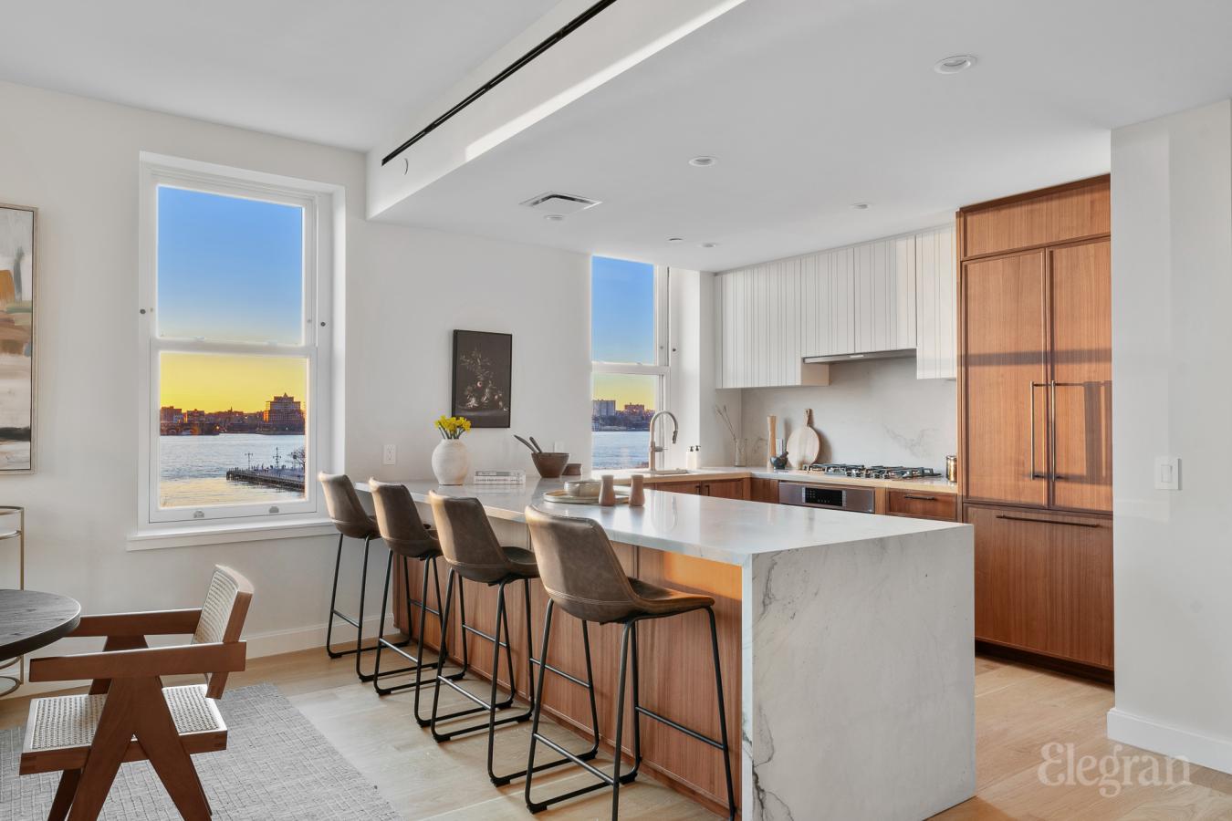 New York, New York, 10014-1015, United States, 3 Bedrooms Bedrooms, ,4 BathroomsBathrooms,Residential,For Sale,1858445