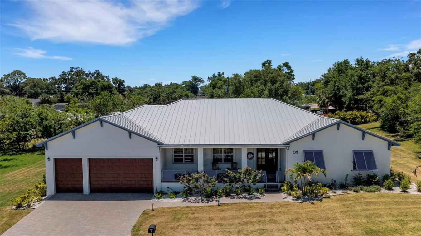 WINTER HAVEN, Florida, 33880, United States, 4 Bedrooms Bedrooms, ,3 BathroomsBathrooms,Residential,For Sale,1859241