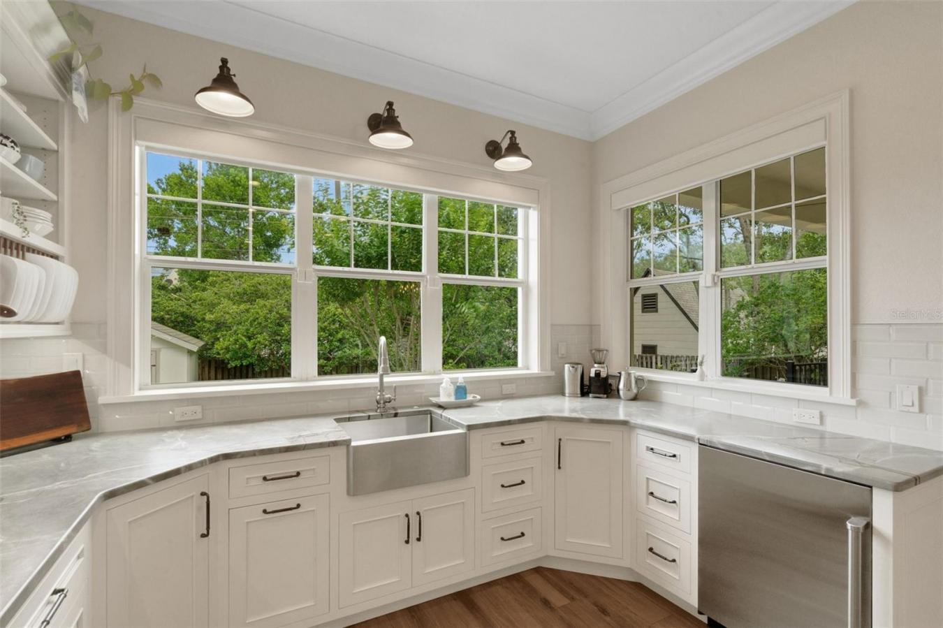 LAKELAND, Florida, 33803, United States, 5 Bedrooms Bedrooms, ,3 BathroomsBathrooms,Residential,For Sale,1859240
