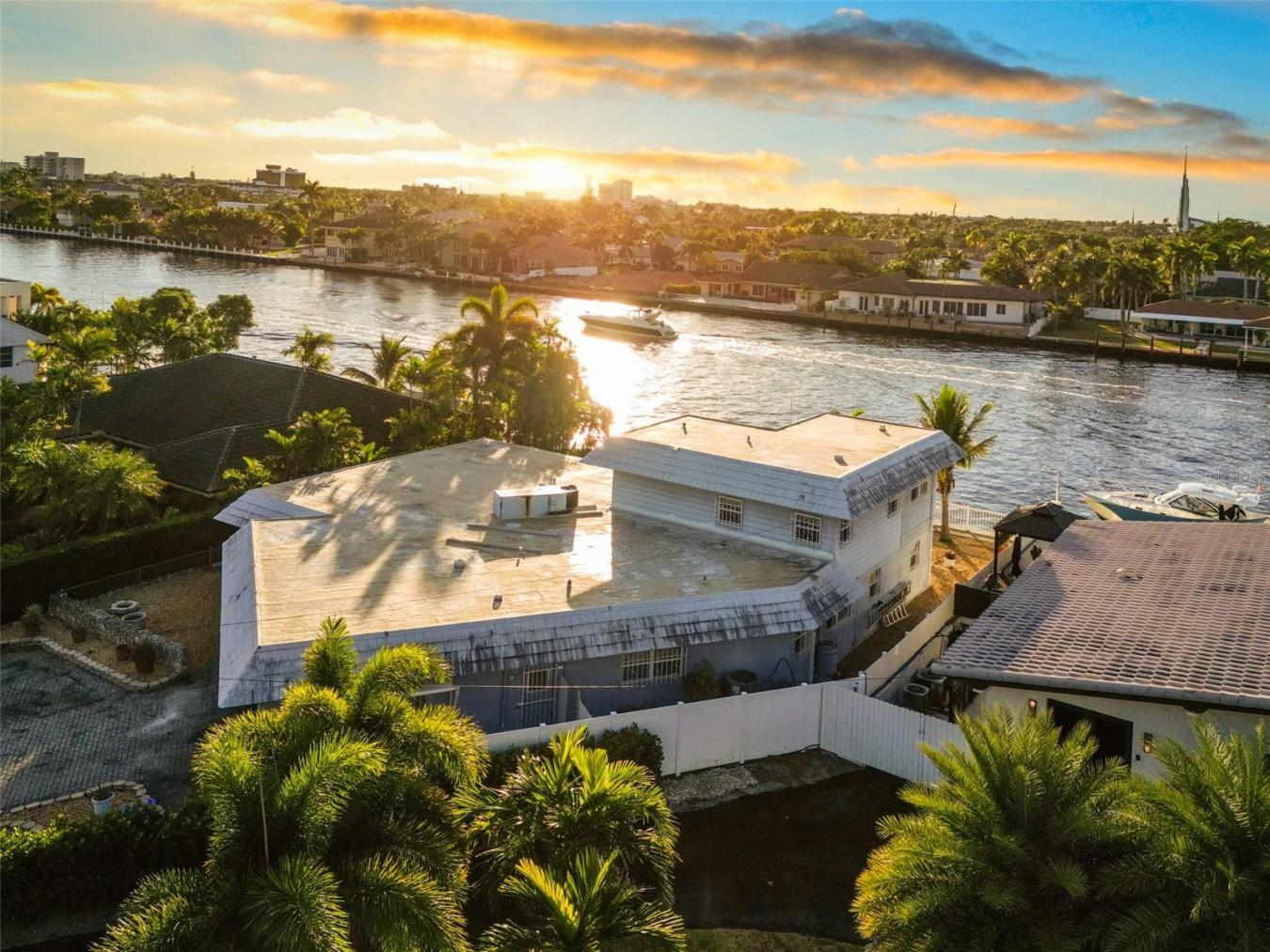 Lauderdale By The Sea, Broward, 33308, United States, 3 Bedrooms Bedrooms, ,2 BathroomsBathrooms,Residential,For Sale,1858443