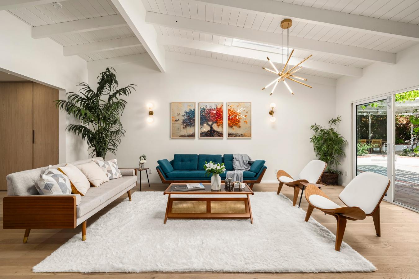 Woodland Hills, Los Angeles, 91364, United States, 4 Bedrooms Bedrooms, ,3 BathroomsBathrooms,Residential,For Sale,1858439