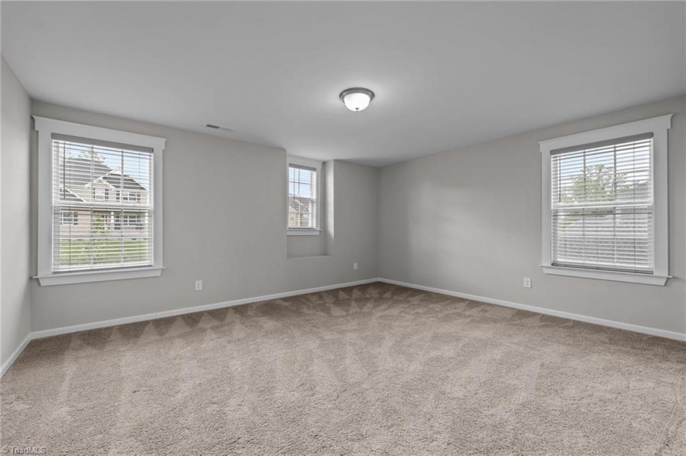 Stokesdale, North Carolina, 27357, United States, 4 Bedrooms Bedrooms, ,3 BathroomsBathrooms,Residential,For Sale,1859226