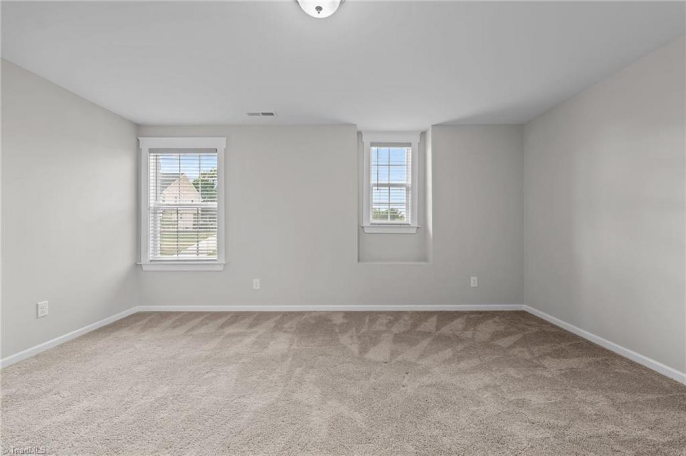 Stokesdale, North Carolina, 27357, United States, 4 Bedrooms Bedrooms, ,3 BathroomsBathrooms,Residential,For Sale,1859226