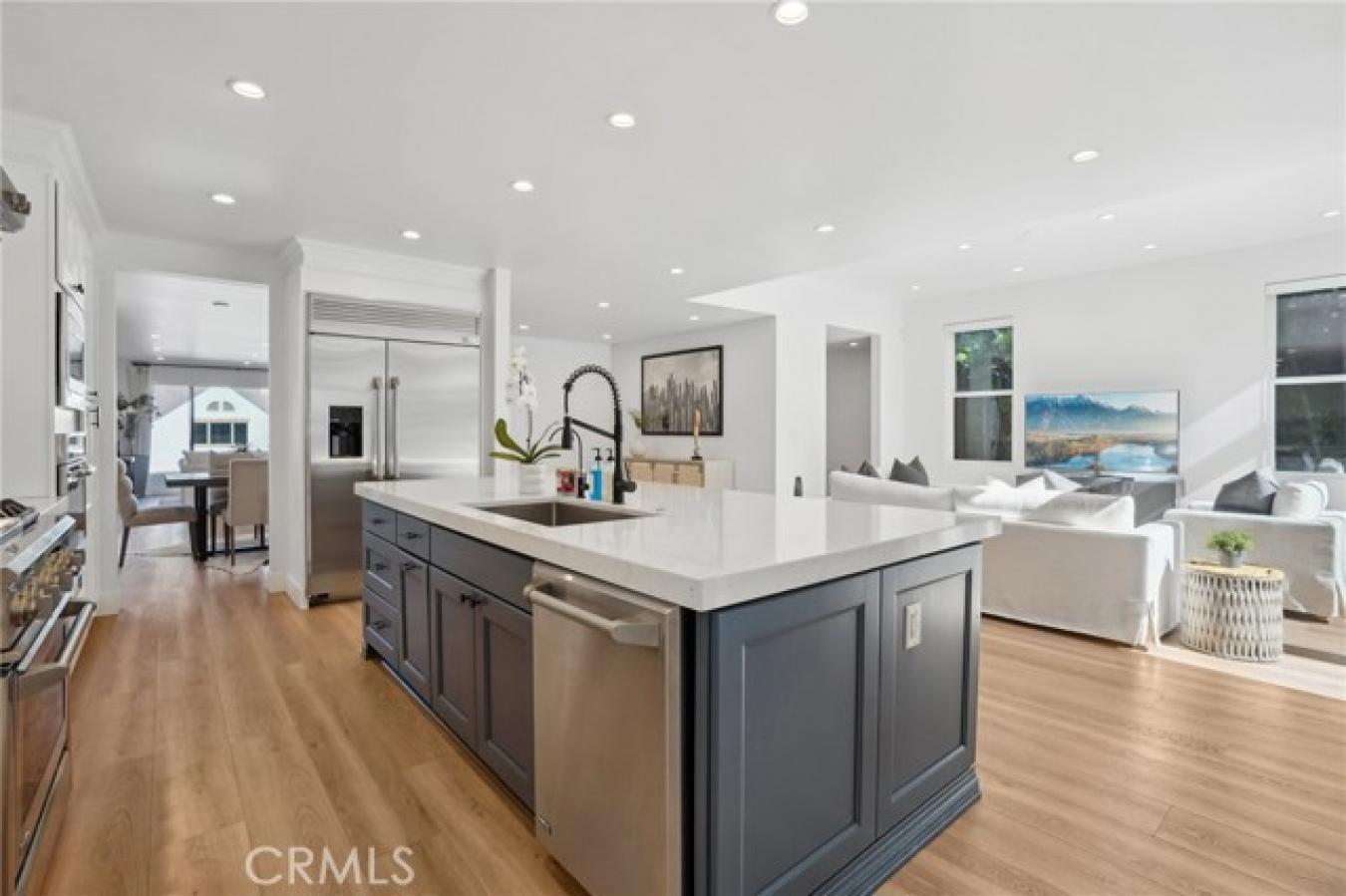 Manhattan Beach, California, 90266, United States, 4 Bedrooms Bedrooms, ,5 BathroomsBathrooms,Residential,For Sale,1859214