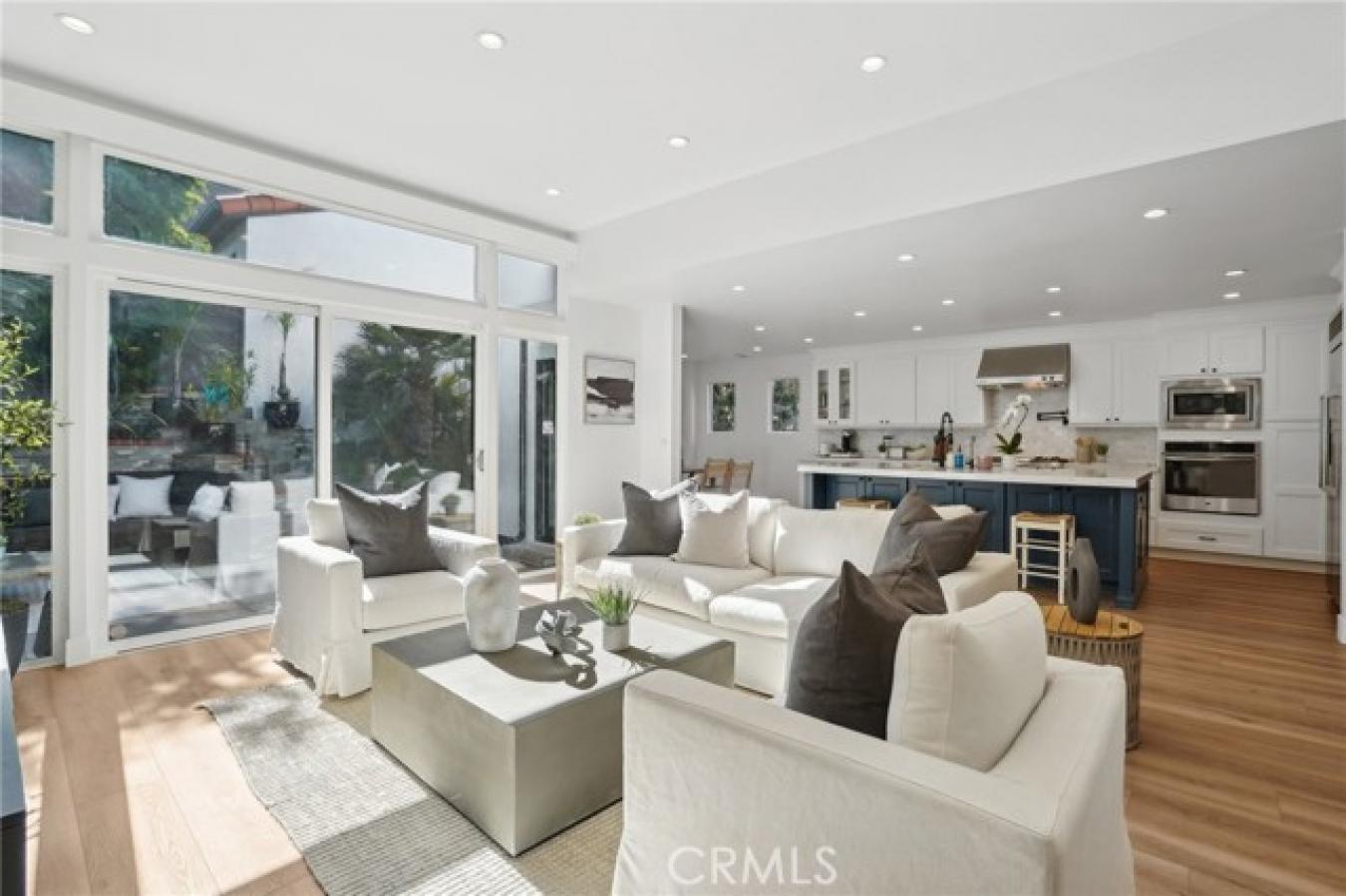 Manhattan Beach, California, 90266, United States, 4 Bedrooms Bedrooms, ,5 BathroomsBathrooms,Residential,For Sale,1859214