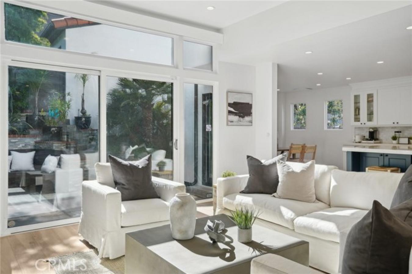 Manhattan Beach, California, 90266, United States, 4 Bedrooms Bedrooms, ,5 BathroomsBathrooms,Residential,For Sale,1859214